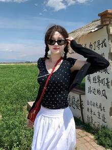 甜美可愛V領短袖法式風格T恤，夏季女上衣黑色 - 黑色 - 查看 2