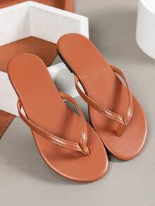 Sandal Jepit Wanita Warna Cokelat dengan Ujung Bulat, Sandal Selop Datar Tanpa Ujung dengan Warna Polos Sederhana, Sandal Pantai Kasual untuk Musim Panas - Coklat - View 2