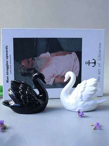 1pc Black & White Swan Figurine, Creative Decor, Perfect For Living Room, Study Or Animal-Shaped Succulent Arrangement - B - View 4