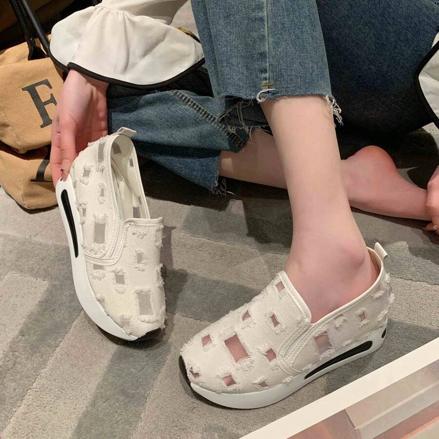 女款 2026 春夏時尚運動鞋 增高厚底網布一腳蹬休閒鞋 百搭款(鞋面紋理隨機) - 白色 - 查看 1