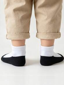 5 pares de calcetines cortos de malla de unicolor para niños, calcetines escolares para niños y niñas, calcetines para niños de color contrastante - Negro - Ver 3