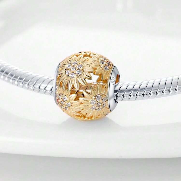 Một chiếc charm mạ bạc đơn lẻ với thiết kế độc đáo hình tách cà phê, ngôi sao, mặt trăng và thánh giá. Mặt dây chuyền tráng men này được điểm xuyết bằng các chi tiết giống kim cương và có thể kết hợp với vòng tay hoặc dây chuyền, tạo nên một phụ kiện đa năng để tạo ra những món trang sức độc đáo, cá nhân hóa. Nó không chỉ thể hiện phong cách cá nhân của bạn mà còn đáp ứng nhu cầu cho cả các dự án DIY và đeo hàng ngày. - Nhiều màu - Xem 10