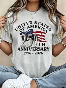 American Independence 250th Anniversary Patriotic Theme Women's T-Shirt - 1776-2026 Independence Day Design, Featuring The American Flag And The Words - 淺灰色 - 查看 13