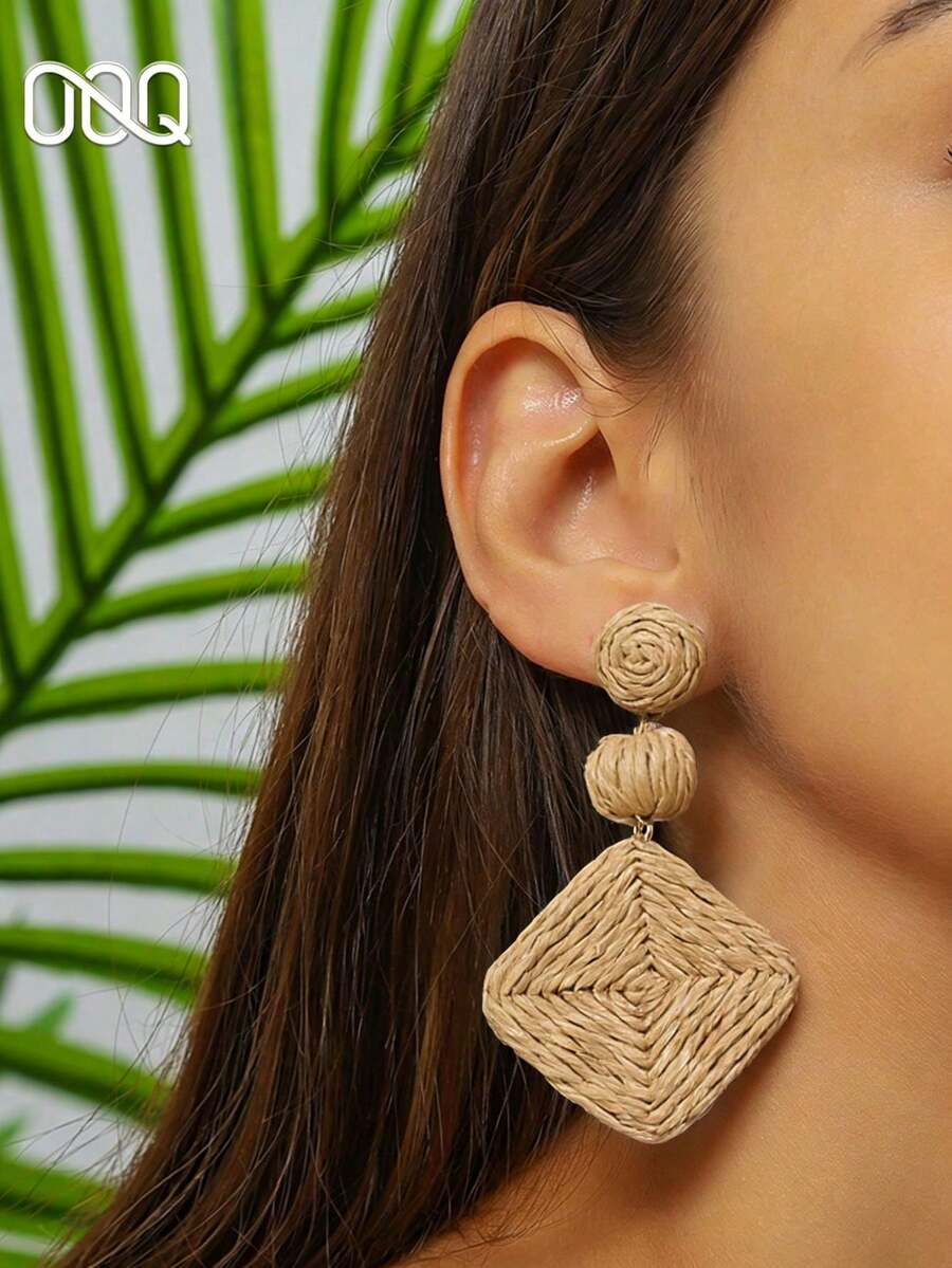 OOQ 1 Pair Minimalist Geometric Rhombus Raffia Earrings, Sexy & Fashionable For Holidays, Parties, Daily Wear, Suitable Gift For Loved Ones (Handmade Raffia Weaving, Shape & Direction Random) - Khaki - View 1