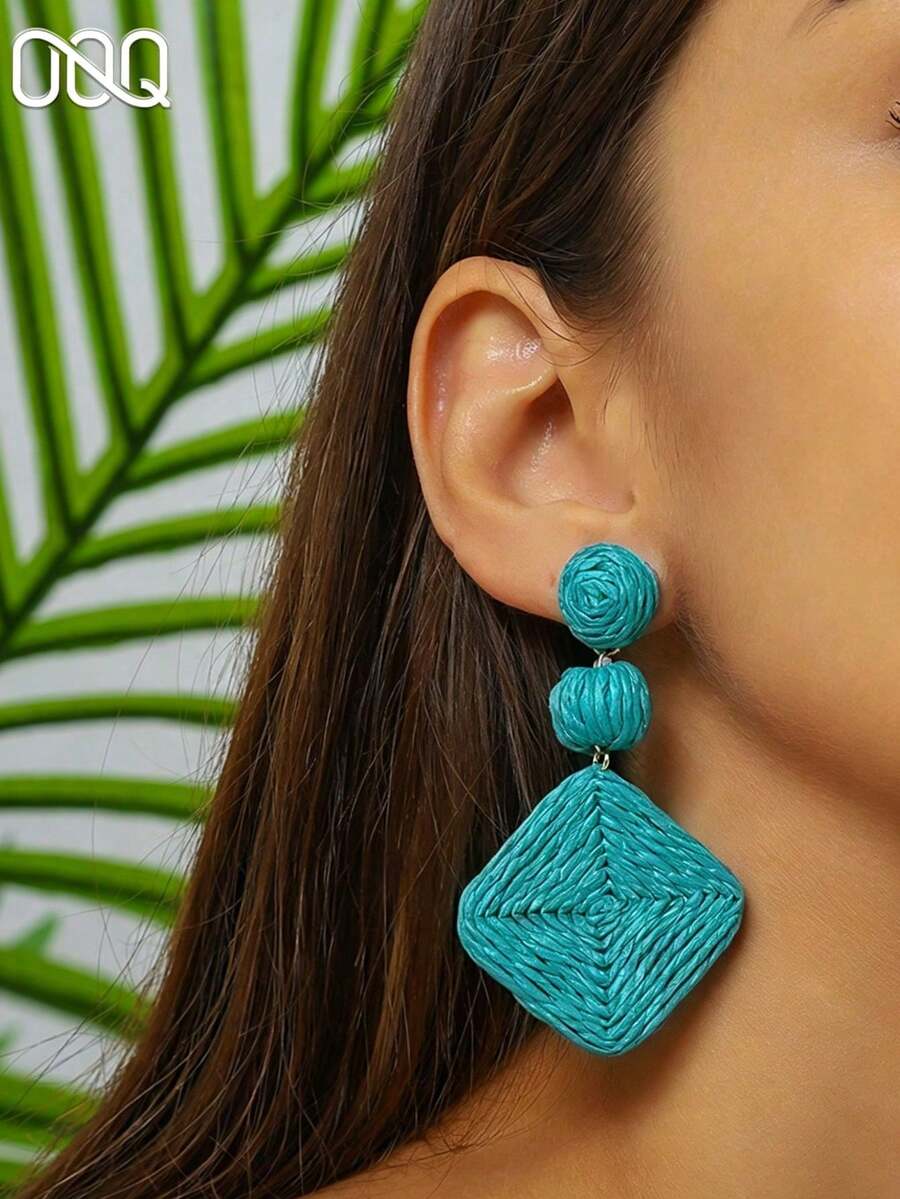 OOQ 1 Pair Minimalist Geometric Rhombus Raffia Earrings, Sexy & Fashionable For Holidays, Parties, Daily Wear, Suitable Gift For Loved Ones (Handmade Raffia Weaving, Shape & Direction Random) - Green - View 1