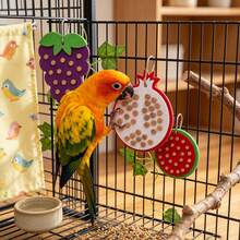 1 pièce Jouet à mâcher en forme de fruit pour perroquet, accessoire de fourragement suspendu en bois doux et feutre, ornement éducatif anti-ennui pour perruches et conures, décoration de cage - Voir 1