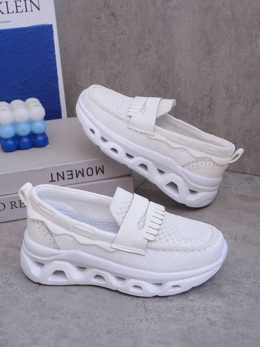 Summer Mesh Slip-On Kids' Sports Shoes For Boys And Girls, Fashionable Comfortable Anti-Slip Wear-Resistant Lightweight Stylish Driving Loafers, Suitable For Daily Wear - White - View 1