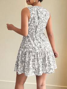 Plus Size Women's Bohemian Style French Elegant Ditsy Floral Sleeveless Belted Mini Dress, Suitable For Spring/Summer Graduation Ceremony - Multicolor - View 4
