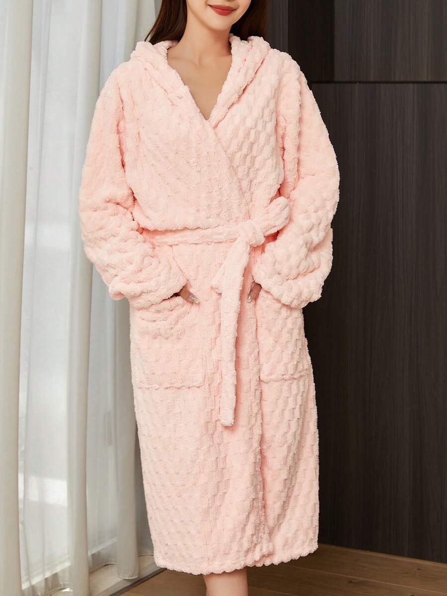 1件珊瑚绒质感连帽浴袍，女士休闲家居服，柔软舒适吸水浴袍，适用于浴室、卧室、泳池，日常必备，居家旅行皆宜，完美礼物之选