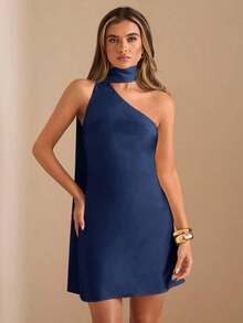 Vestido mini de satén elegante con hombros asimétricos y espalda descubierta en unicolor amarillo crema, vestido mini elegante con estampado, vestido mini sexy con espalda descubierta, vestido mini de satén amarillo con espalda descubierta, vestido de satén elegante con espalda descubierta para invitada de boda, vestido largo de dama de honor de satén, vestido mini elegante para cóctel - Azul marino - Ver 3