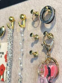 100入鍍金塑膠圖釘，多用途辦公用品，適用於軟木板裝飾、佈告欄佈置、照片牆點綴、文件固定、地圖標記、手工DIY專案、教室、宿舍及桌面收納 - 套裝 - 查看 3