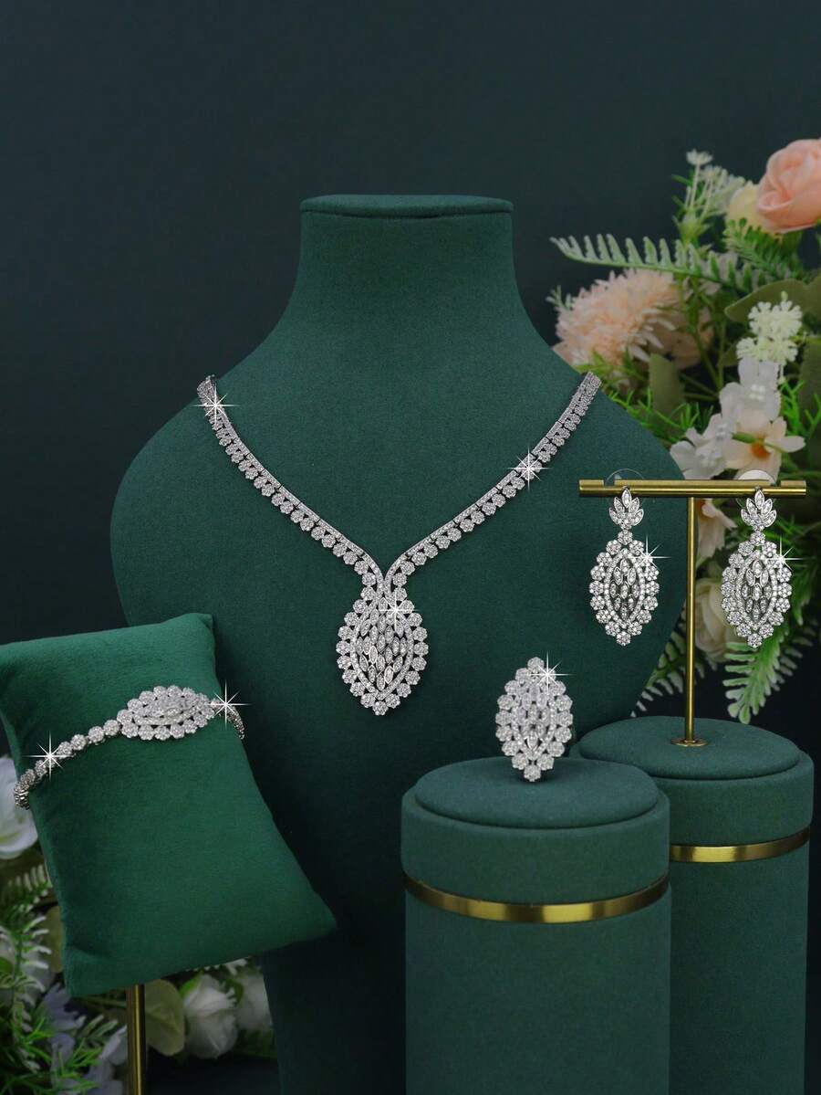 5pcs Luxury Series Royal Style Large Geometric Design Bridal Wedding Set, Handmade Inlaid White Cubic Zirconia, Includes Necklace, Bracelet, Earrings, Ring, Suitable For Daily Wear And Wedding, Wedding Anniversary Gift. (High-End Gift Box Packaging) Free