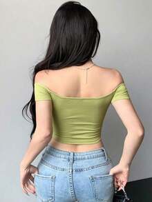 Designer Camiseta ajustado verde de hombros caídos para mujer, top corto para mujer, top de hombros descubiertos - Verde - Ver 5