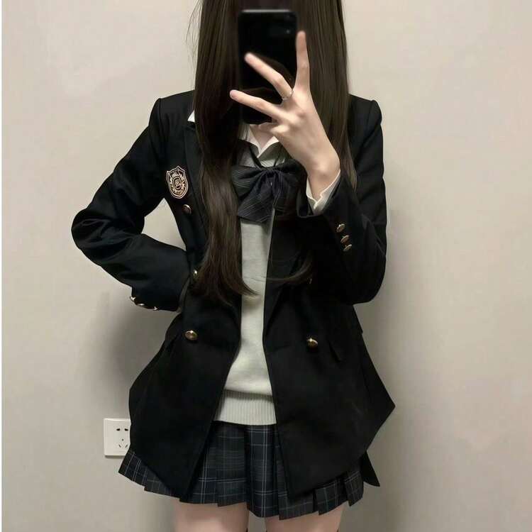 Cosplay Clothing - Black Fitted Suit / Follow and Collect to Receive a Badge - View 8