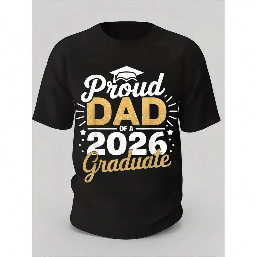 Nueva Camiseta de Graduación 2026 100% Algodón Premium  - Orgulloso Papá de un Graduado de 2026, Diseño con Letras Doradas y Diploma, 100% Algodón 220gsm, Corte Holgado S-XXXL, Camiseta Casual Negra para Regalo a Padres del Año 2026, Camiseta Unisex de Corte Cuadrado y Tejido Grueso - Negro - Ver 1