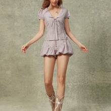 Blusa de estilo babydoll con cuello Peter Pan, manga corta con volantes y abotonadura - Rosa - Ver 4