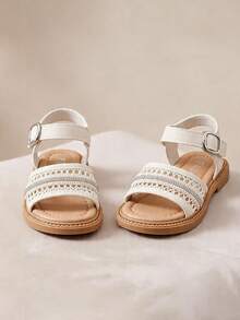 Sandal Putih Anak Usia 3-12 Tahun, Model Terlaris. Dekorasi Kristal di Bagian Atas + Gesper Persegi Logam di Tumit, Desain Pengait dan Perekat yang Dapat Diatur. Sol Anti Selip Cokelat Lembut, Insole Lembut. Segar dan Serbaguna, Cocok untuk Berbagai Pakaian dan Pemakaian Sehari-hari. - Krem - View 6