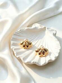 Niche Designer Fan-Shaped Faux Pearl Petal Stainless Steel Earrings, 304 Stainless Steel Hypoallergenic, Waterproof, Sweat-Proof, Suitable For Vacation Travel Summer Street Style/Daily Commute Versatile Jewelry/Graduation Season Beach Outing Picnic Wear/Wedding Banquet Birthday Celebration Holiday Party Occasions/Father's Day Mother's Day Perfect Gift/Summer Seaside Beach Play Eye-Catching Accessory, Perfect Match For Seaside Beach/Non-Fading Ear Piercing Care Suitable For Gifts To Best Friends, Girlfriends, Birthdays, Mother's Day, Graduation Season - Multicolor - View 12
