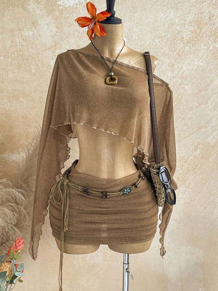 Nuevo conjunto sexy de fiesta con parte superior suelta asimétrica de hombro con lentejuelas doradas transparentes y falda mini fruncida de cintura baja, estilo bohemio, de vacaciones, vintage, para la playa, crucero - Caqui - Ver 1