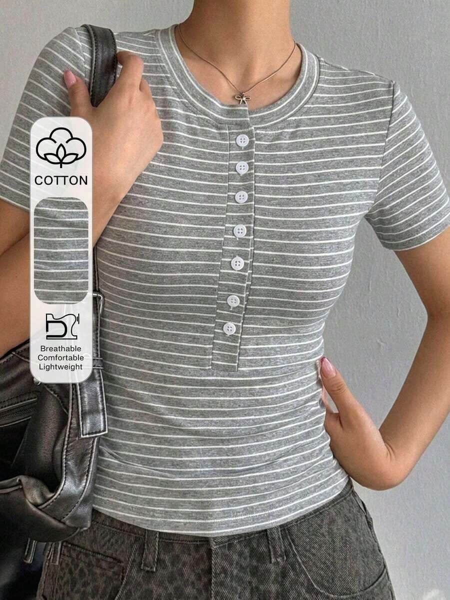Camiseta ajustada de mujer de cuello redondo y manga corta con abertura delantera - Gris - Ver 1