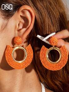 OOQ 1 Pair Bohemian Style Handmade Woven Rattan Geometric Hollow Hoop Earrings, Creative Sweet Rattan Woven Hollow Hoop Earrings Suitable For Women's Daily, Vacation, And Party Wear (Handwoven Style Is Random, Handmade May Have Slight Glue Residue) - Orange - View 1