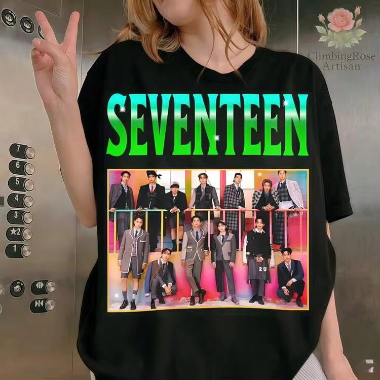 Retro Seventeens T-Shirt From The 90s - Black - View 1