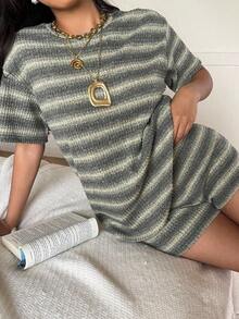 Conjunto de camiseta de manga corta y pantalones cortos de punto a rayas para mujer de estilo casual - Azul - Ver 10