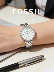 Fossil Women's Polished Silver Round Crystal Halo Watch Multi‑Row Stainless Steel Bracelet White Textured Roman Numeral Dial Date Feature Elegant Minimalist Wristwatch for Daily Office Wear Bridal Occasion City Weekend Outing Ideal Gift for Her on Birthday Valentines Day Bri Shower Holiday - 銀色 - 查看 2