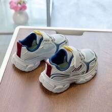 1 par de zapatillas deportivas transpirables de malla con cierre de gancho y bucle para niños/niños pequeños, zapatos deportivos casuales unisex con bloques de color, suela blanda antideslizante para correr, para todas las estaciones - Gris - Ver 5