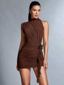 Vestido con hombro asimétrico, pliegue y arrugado, con decoración de flor 3D para damas - Café integral - Ver 4