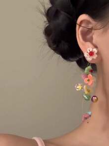 一对色彩缤纷的花朵流苏耳环,造型独特夸张,极其美丽甜美优雅,尽显奢华,适合假日、旅行、派对佩戴。 - 彩色的 - 查看 6
