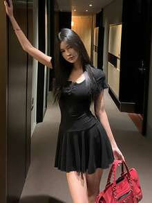 性感黑色法式束腰迷你连衣裙，时尚露肩领口，优雅夏季装扮 - 黑色 - 查看 6