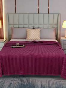 1pc Striped Soft Plush Blanket, Skin-Friendly And Comfortable, Suitable For Bedroom And Guest Room, Machine Washable, All Season - Red - View 6