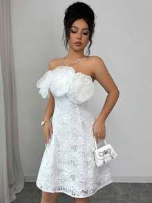 Vestido corto elegante para mujer con decoración de flores 3D en el escote - Blanco - Ver 5