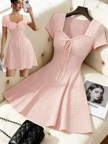 Nuevo 2026  Nuevo vestido mini de verano de ajuste ceñido con nudo delantero, de punto jacquard de crema de mantequilla sexy para mujeres - Verde Oscuro - View 14