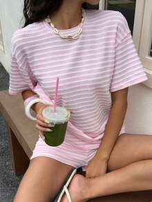 Conjunto de camiseta de manga corta y pantalones cortos de punto a rayas para mujer de estilo casual - Rosa - Ver 3