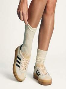 Adidas Gazelle 女鞋 米白色/黑色/沙色 JS3892 - 乳白色/核心黑色/沙層 - 查看 1