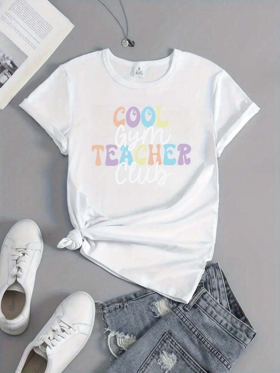 Women's Summer T-Shirt, Plus Size - 1 Piece Teacher T-Shirt - Elastic Top With "Cool Teacher Club" Print, High Elasticity Sheer Fabric, Suitable For Class And Casual Wear - Machine Washable Women's Clothing, Fun Print T-Shirt, Durable Construction, Design, Breathable Material, Crew Neck T-Shirt. - 白色 - 查看 1
