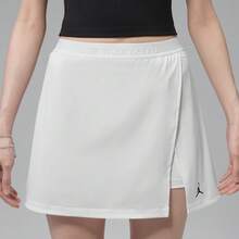 Jordan Rok Mini Olahraga Belahan Serbaguna dengan Motif Pemain Basket Wanita - Hitam dan Putih - View 3