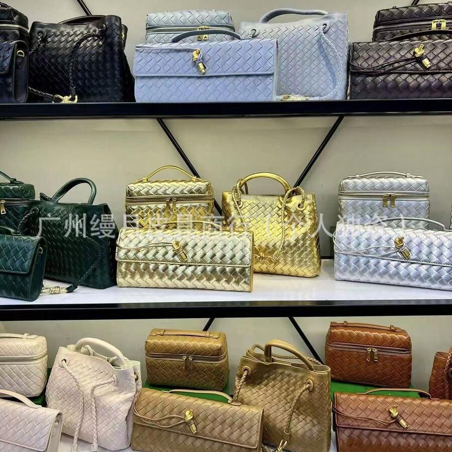 Bolso de mujer de cuero genuino tejido a mano BV Bottega Bang Bang de Andiamo Clutch Campana Fashion. Bolsos de mujer al por mayor. Bolsos de mano de mujer a la moda. Nuevos productos al por mayor. - Colores mezclados - Ver 1
