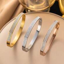 1 pieza Pulsera de acero inoxidable con diamantes de imitación de triple hilera que no se decoloran, diseño exclusivo, elegante y versátil con un toque de lujo. - Tres filas de pulseras estrelladas - Ver 12