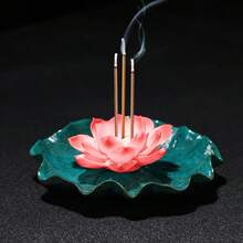 一套手工釉面陶瓷莲花香炉及香座，多种颜色可选，防滑底座，适用于香薰、茶室、家居、休闲、工艺品制作、家居装饰、冥想、瑜伽、日常生活等场合。 - 三孔蓮花 - 查看 10
