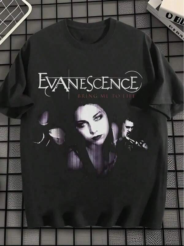 Camiseta Evanescence Across The Universe, 100% algodão, preta, masculina, com estampa.