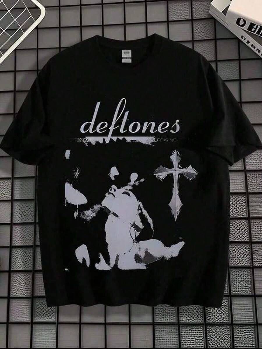 Camiseta de manga corta para hombre 2026, camiseta de algodón puro con estampado, estampado clásico de rock de los Deftones, camiseta vintage de manga corta holgada con estampado de cruz, estilo Y2K, tallas grandes para hombre S-5XL, camiseta de verano, casual y holgada de manga corta. - Negro - Ver 1