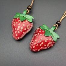 Premium Genuine Leather Creative Strawberry Keychain Excellent Gift Choice High-End Car Key Accessory Suitable For Backpack Decoration Pendant Motorcycle Car Keys Charm Cute Decorative Bag Tag - View 3