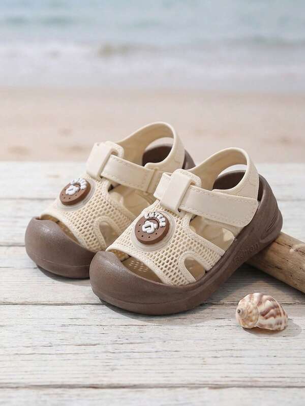 1雙可愛嬰兒平底涼鞋，女童封閉式腳趾涼鞋，柔軟防滑鞋底，簡易魔鬼氈開合設計，適合宴會、聚會、派對、婚禮、度假