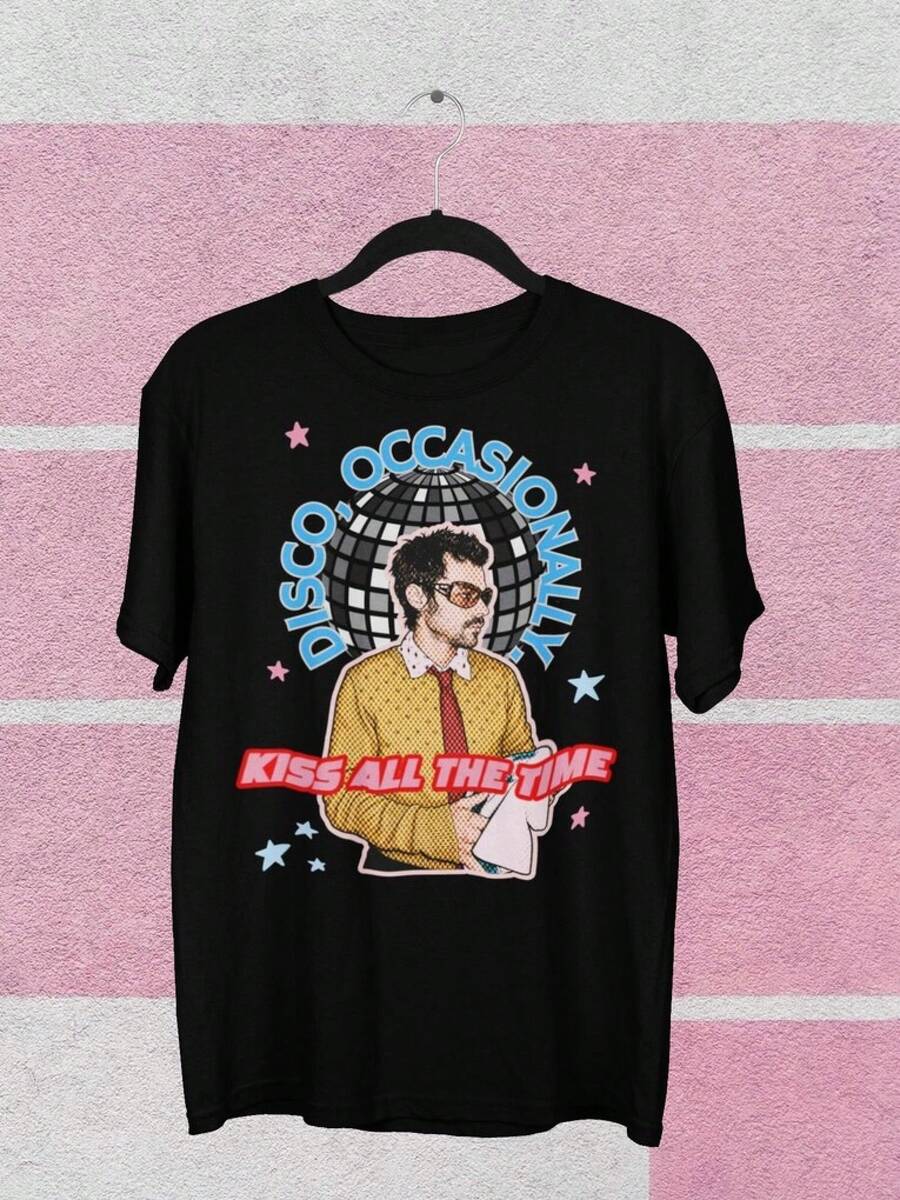Grafiska T-shirts: Kiss all the time, Disco. Ibland inspirerad oversized t-shirt. | Fläkt designad av Kissco art | Standardpassformad T-shirt för män - Svart - Visa 1