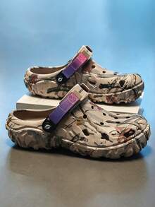 Chaussures perforées de haute qualité respirantes pour l'extérieur, sandales pour hommes antidérapantes pour l'extérieur, chaussures de plage légères et respirantes, chaussures de jardin souples et confortables, chaussures décontractées pour hommes à semelle épaisse et résistante à l'usure, grandes tailles 40-49 (semelles peintes à la main, motifs asymétriques) - Kaki - Voir 2