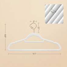 SONGMICS 50pcs Velvet Hangers, Set Of 50 Clothes Hanger With Rose Gold Swivel Hook, Non-Slip, And Space-Saving, 0.2-Inch Thick, 17.1-Inch Long For Coat, Shirt, Dress, Pants, Tie - 白色 - 查看 7