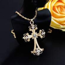 1pc Vintage European & American Cross Pendant Necklace, Inlaid With Rhinestones, Baroque Floral Pattern, Classical Religious Jewelry Cross Necklace - Pendant Necklace - View 1